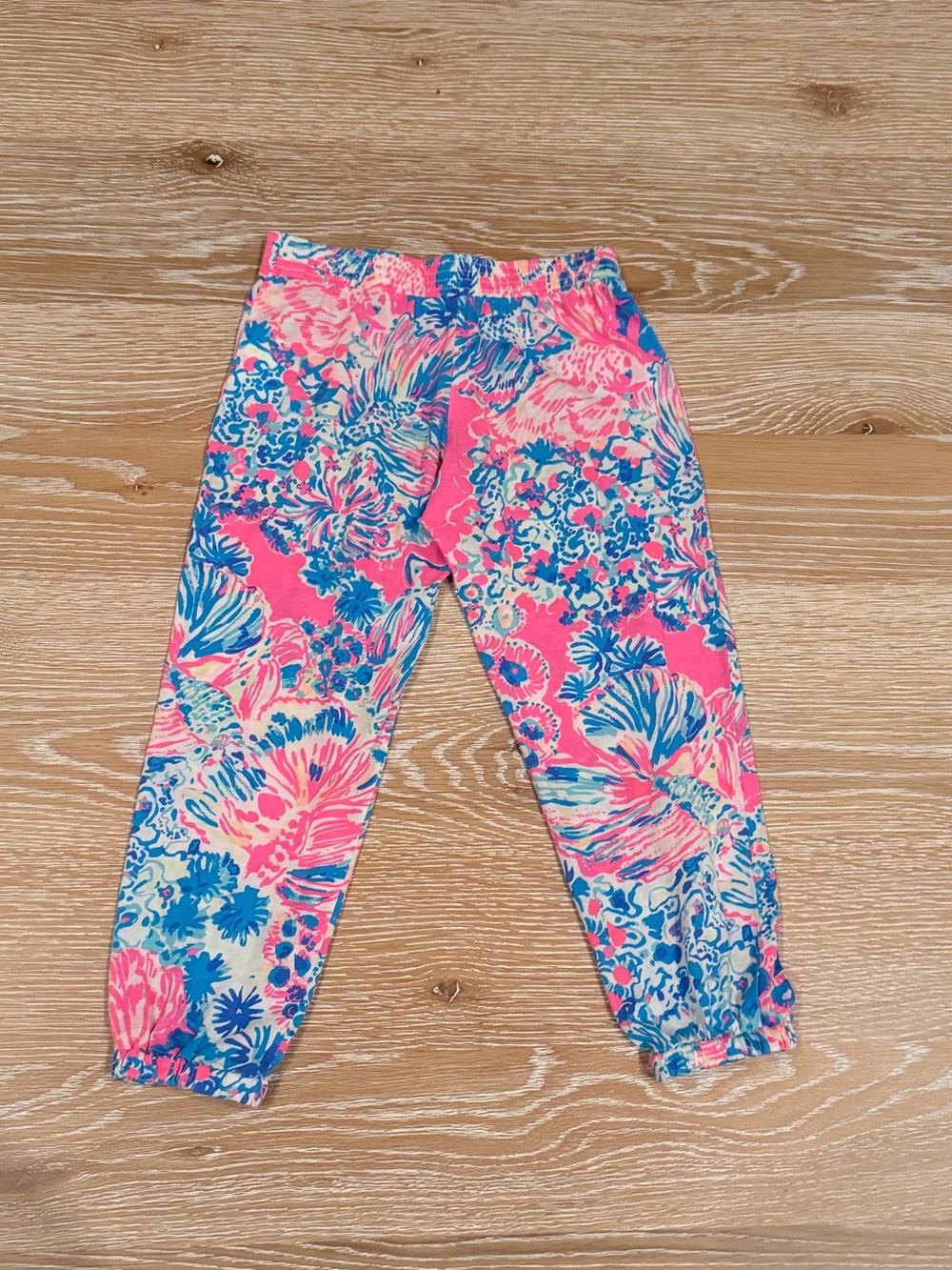 Like New! Set of three Lilly Pulitzer pants - Picture 5 of 7